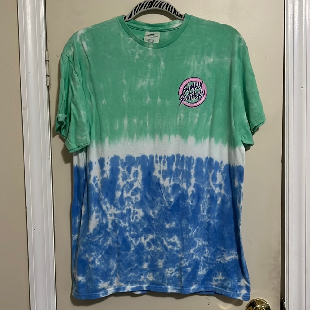 Simply southern shirt size:LARGE
